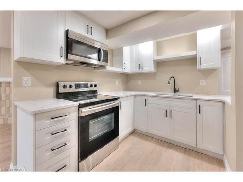 Lower-170 Wheatfield Crescent, Kitchener, ON - Indoor Photo Showing Kitchen