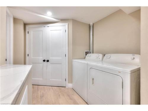 Lower-170 Wheatfield Crescent, Kitchener, ON - Indoor Photo Showing Laundry Room
