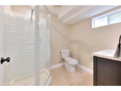 Lower-170 Wheatfield Crescent, Kitchener, ON - Indoor Photo Showing Bathroom