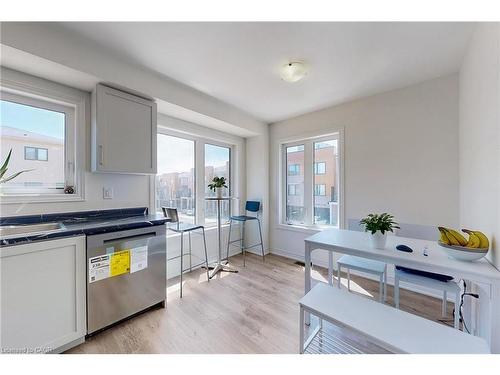 2 Reid Avenue North Avenue, Hamilton, ON - Indoor