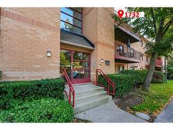 1732-1478 Pilgrims Way  Oakville, ON L6M 3G7