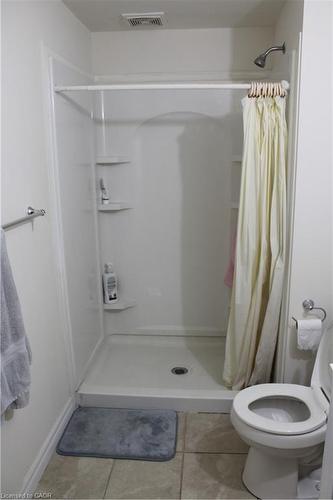 4-399 Keats Way, Waterloo, ON - Indoor Photo Showing Bathroom