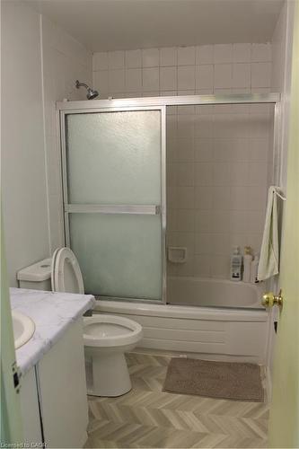4-399 Keats Way, Waterloo, ON - Indoor Photo Showing Bathroom