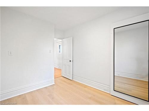2-30 Jones Street, Hamilton, ON - Indoor Photo Showing Other Room