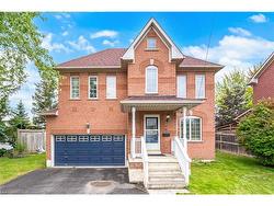 7064 Walworth Court  Mississauga, ON L5N 7L4