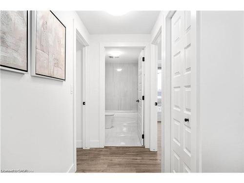 402-2 Dundas Street W, Belleville, ON - Indoor Photo Showing Other Room