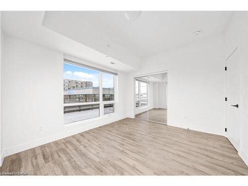 402-2 Dundas Street W, Belleville, ON - Indoor Photo Showing Other Room