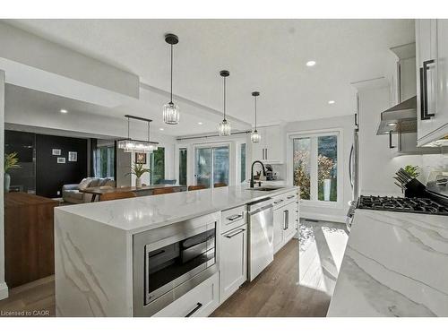 166 Westvale Drive, Waterloo, ON - Indoor Photo Showing Kitchen With Upgraded Kitchen