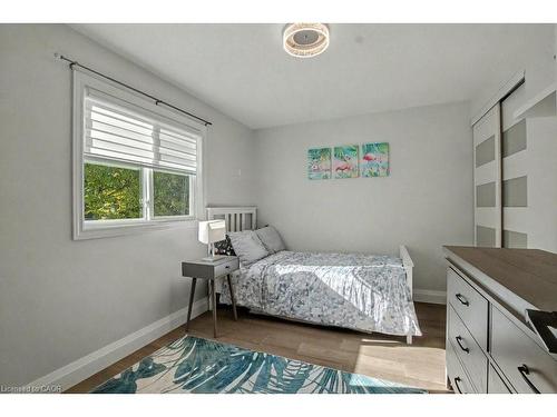 166 Westvale Drive, Waterloo, ON - Indoor Photo Showing Bedroom