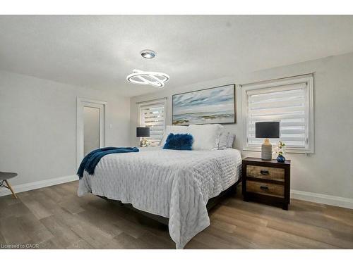 166 Westvale Drive, Waterloo, ON - Indoor Photo Showing Bedroom