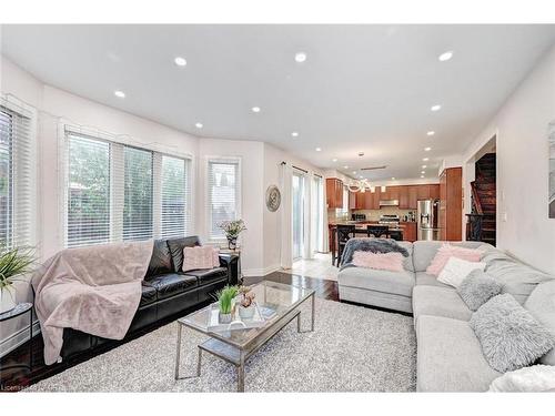 59 Apple Drive, Cambridge, ON - Indoor Photo Showing Living Room