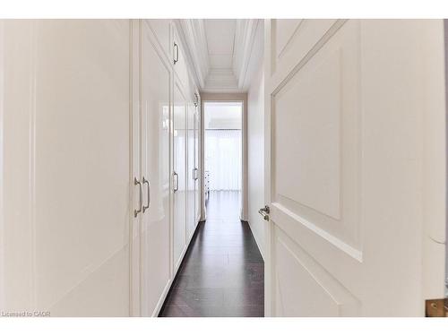 212-300 Randall Street, Oakville, ON - Indoor Photo Showing Other Room