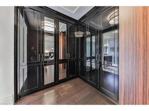 212-300 Randall Street, Oakville, ON -  With Exterior