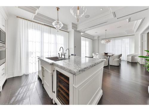 212-300 Randall Street, Oakville, ON - Indoor Photo Showing Kitchen With Double Sink With Upgraded Kitchen