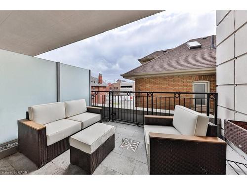 212-300 Randall Street, Oakville, ON - Outdoor With Exterior