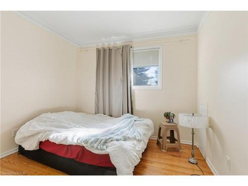 67 Lakeside Drive, Grimsby, ON - Indoor Photo Showing Bedroom
