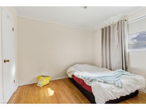 67 Lakeside Drive, Grimsby, ON - Indoor Photo Showing Bedroom