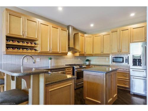 317 Great Lakes Boulevard, Oakville, ON - Indoor Photo Showing Kitchen With Stainless Steel Kitchen