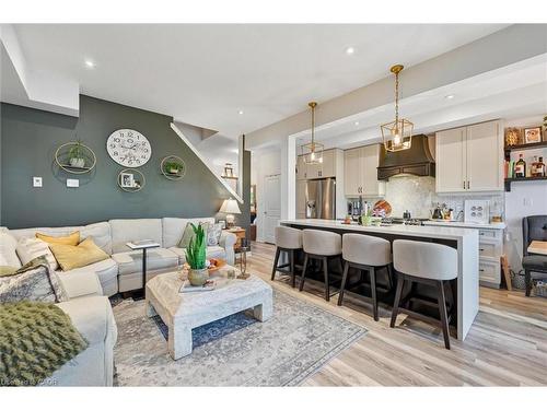 3969 Crown Street, Lincoln, ON - Indoor