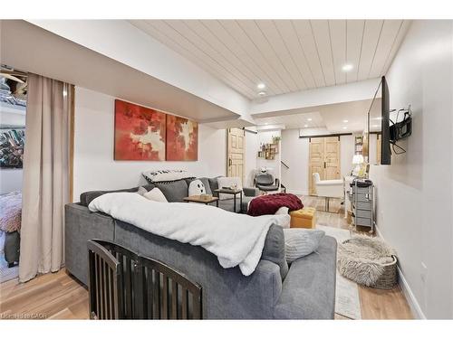 3969 Crown Street, Lincoln, ON - Indoor