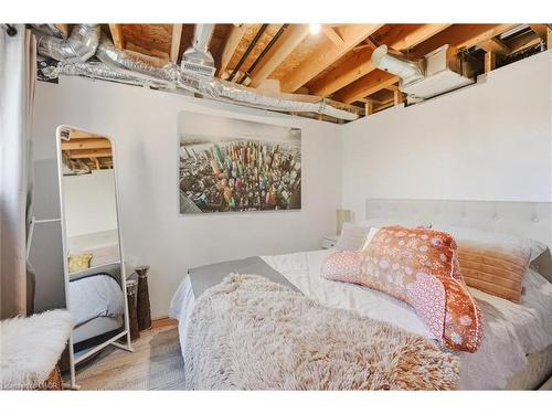 3969 Crown Street, Lincoln, ON - Indoor Photo Showing Other Room