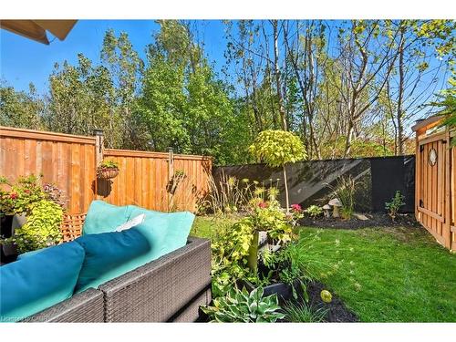 3969 Crown Street, Lincoln, ON - Outdoor With Deck Patio Veranda With Backyard