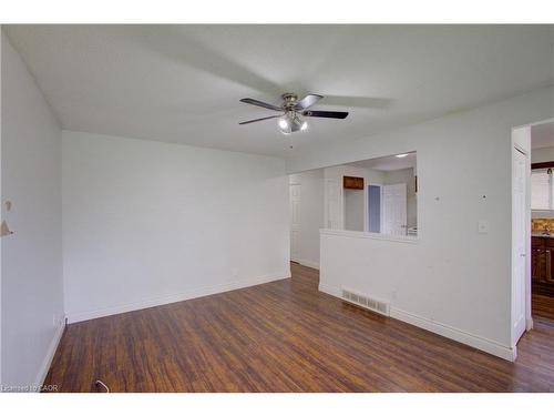 46 Elmwood Avenue, Cambridge, ON - Indoor Photo Showing Other Room