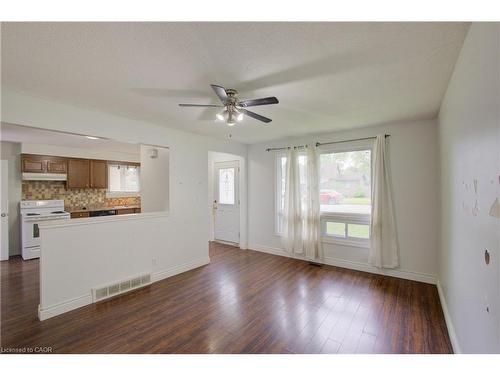 46 Elmwood Avenue, Cambridge, ON - Indoor