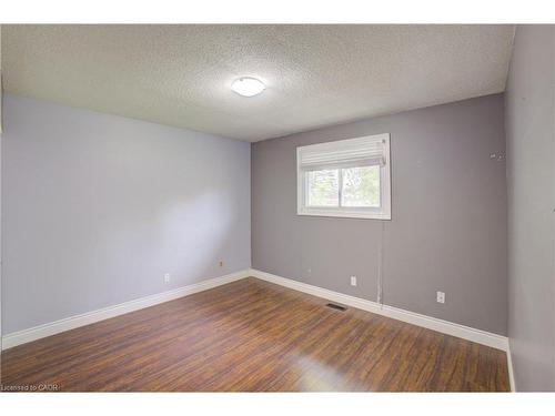 46 Elmwood Avenue, Cambridge, ON - Indoor Photo Showing Other Room