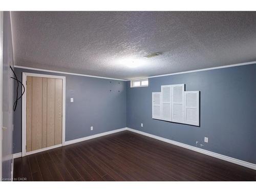 46 Elmwood Avenue, Cambridge, ON - Indoor Photo Showing Other Room
