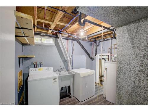 46 Elmwood Avenue, Cambridge, ON - Indoor Photo Showing Laundry Room