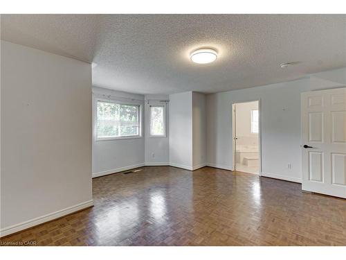 175 Rhodes Circle, Newmarket, ON - Indoor Photo Showing Other Room