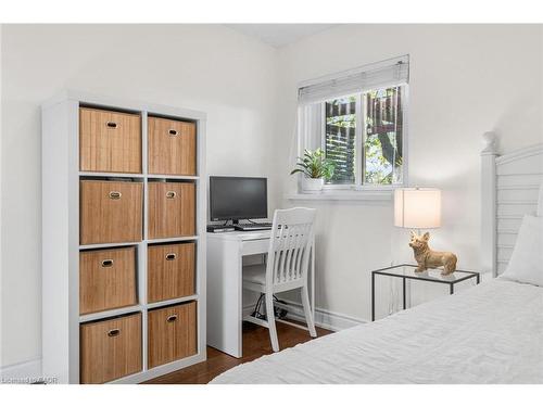 2610 Constable Road, Mississauga, ON - Indoor Photo Showing Bedroom