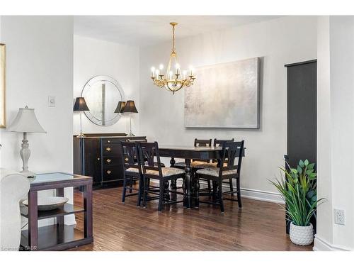 2610 Constable Road, Mississauga, ON - Indoor Photo Showing Dining Room
