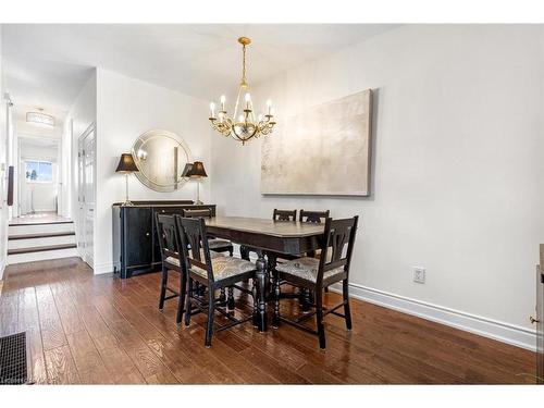 2610 Constable Road, Mississauga, ON - Indoor Photo Showing Dining Room
