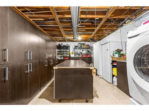2610 Constable Road, Mississauga, ON - Indoor Photo Showing Laundry Room