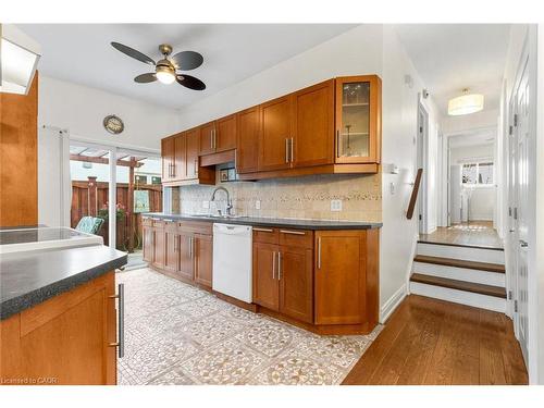 2610 Constable Road, Mississauga, ON - Indoor Photo Showing Kitchen
