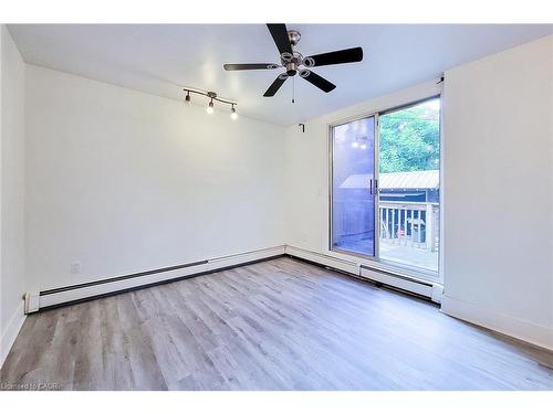 156 Park Row S, Hamilton, ON - Indoor Photo Showing Other Room