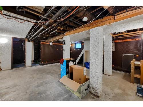 156 Park Row S, Hamilton, ON - Indoor Photo Showing Basement