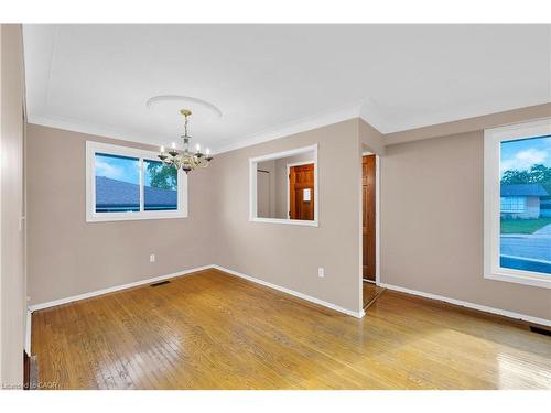 112 Purdy Crescent, Hamilton, ON - Indoor Photo Showing Other Room