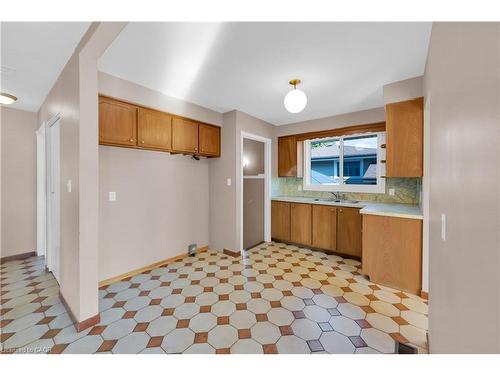 112 Purdy Crescent, Hamilton, ON - Indoor Photo Showing Kitchen With Double Sink