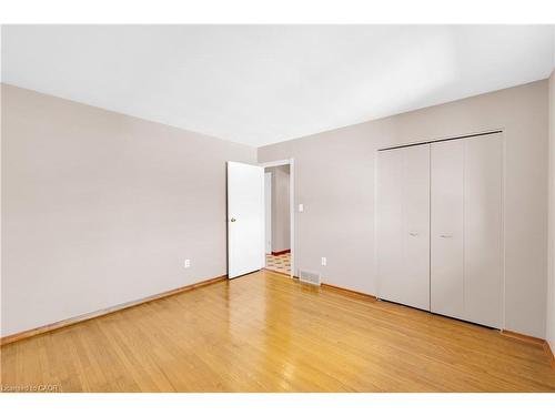 112 Purdy Crescent, Hamilton, ON - Indoor Photo Showing Other Room