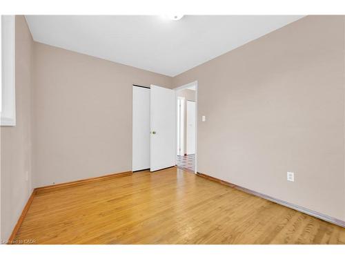 112 Purdy Crescent, Hamilton, ON - Indoor Photo Showing Other Room