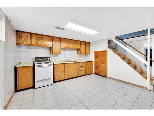 112 Purdy Crescent, Hamilton, ON - Indoor Photo Showing Kitchen With Double Sink
