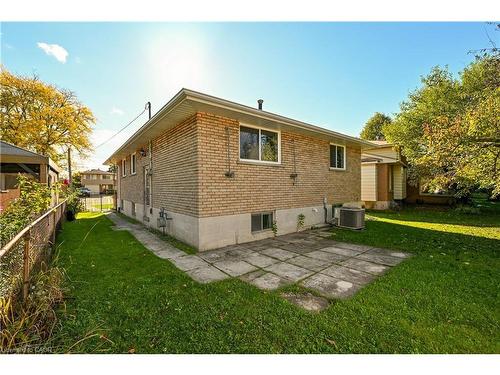 112 Purdy Crescent, Hamilton, ON - Outdoor With Exterior