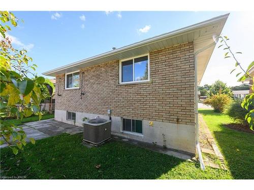 112 Purdy Crescent, Hamilton, ON - Outdoor With Exterior