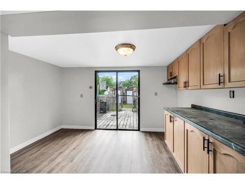 1256 Cannon Street E, Hamilton, ON - Indoor Photo Showing Kitchen