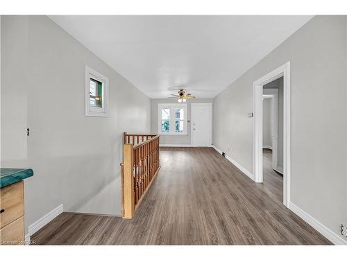 1256 Cannon Street E, Hamilton, ON - Indoor Photo Showing Other Room