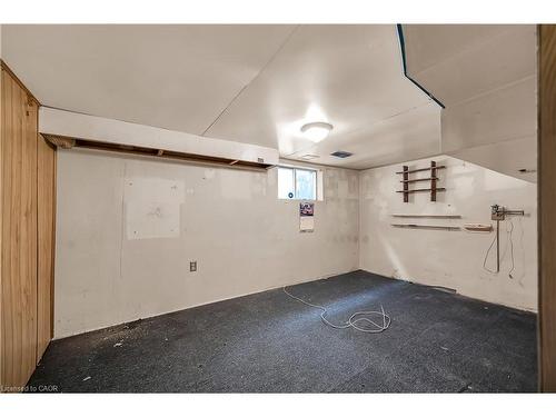 1256 Cannon Street E, Hamilton, ON - Indoor