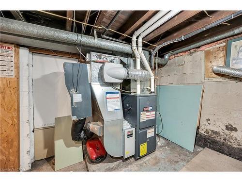 1256 Cannon Street E, Hamilton, ON - Indoor Photo Showing Basement